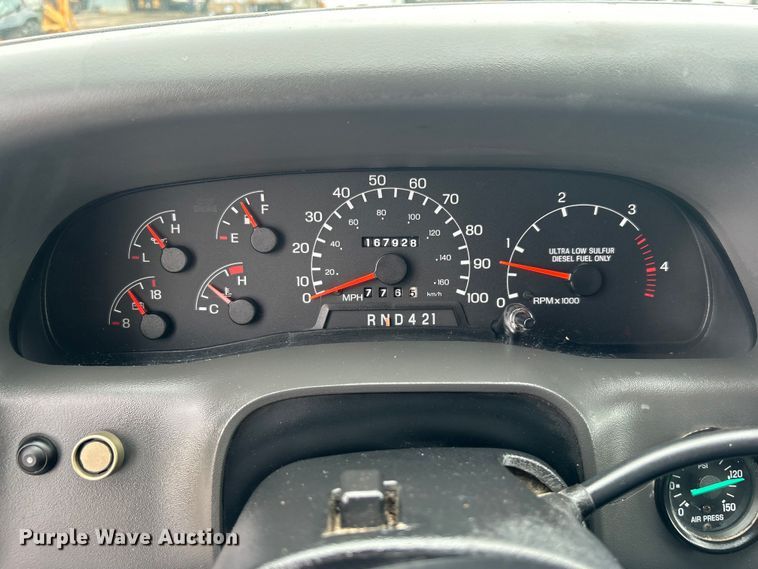 image for item EG0689 2009 Ford F650 Super Duty  shuttle bus