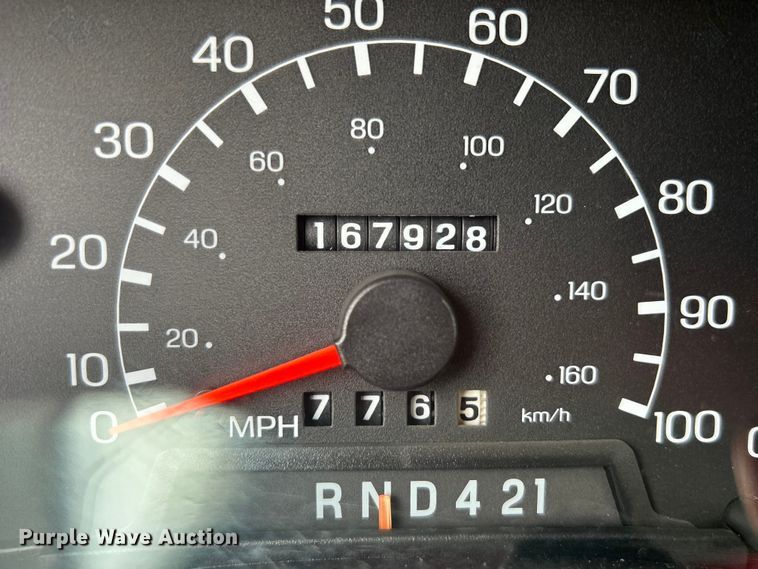 image for item EG0689 2009 Ford F650 Super Duty  shuttle bus