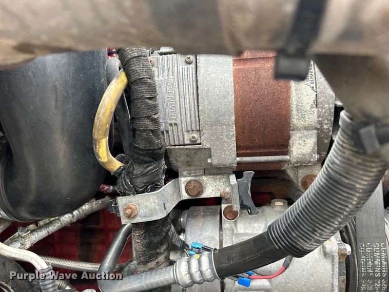 image for item EG0689 2009 Ford F650 Super Duty  shuttle bus