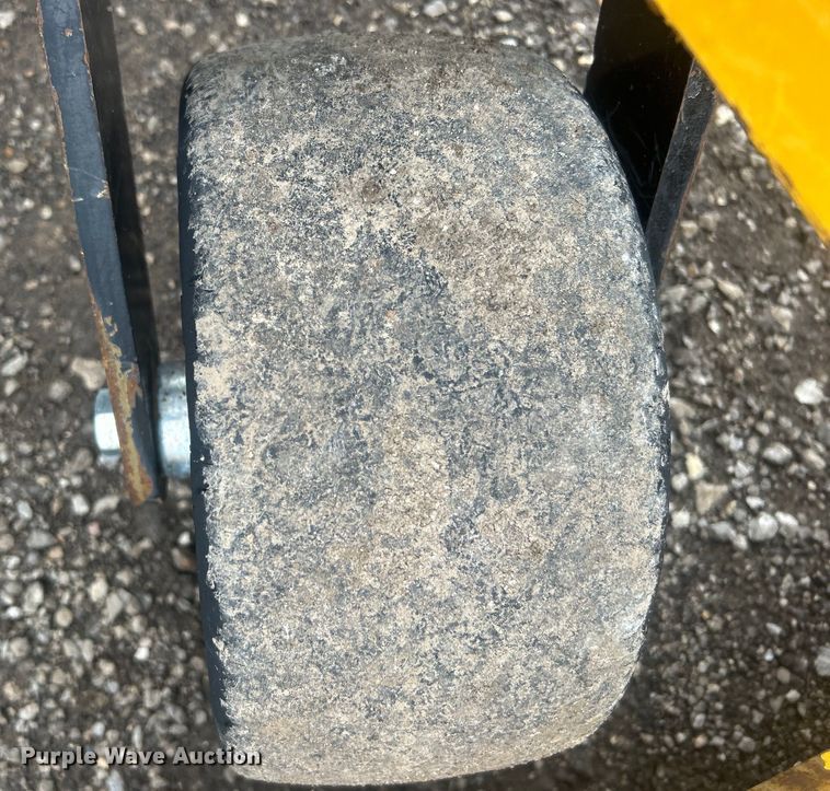 image for item EG0691 2018 Hustler  Super Z ZTR lawn mower