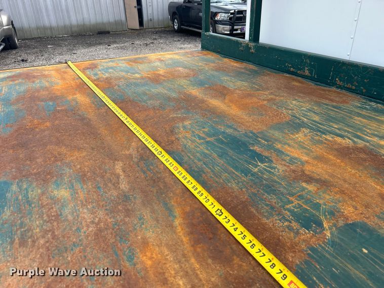 image for item EG0695 2007 Peterbilt  340 flatbed truck