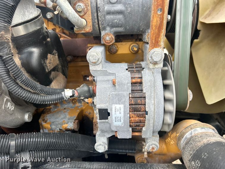 image for item EG0695 2007 Peterbilt  340 flatbed truck