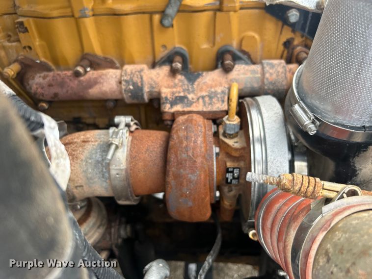 image for item EG0695 2007 Peterbilt  340 flatbed truck