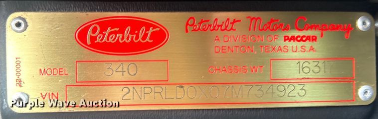 image for item EG0695 2007 Peterbilt  340 flatbed truck