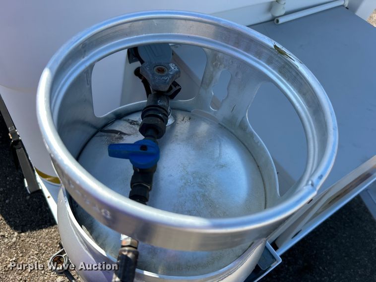 image for item EG0698 2012 Pelsue fiber optic trailer