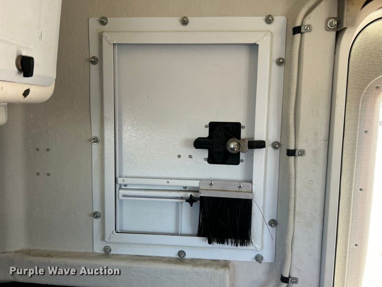 image for item EG0698 2012 Pelsue fiber optic trailer