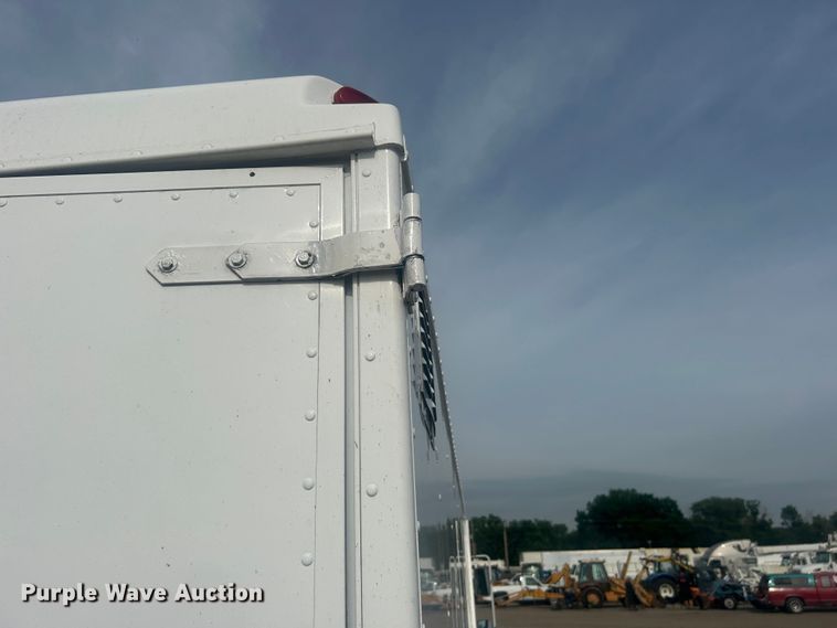 image for item EG1437 2000 Workhorse P30 delivery van