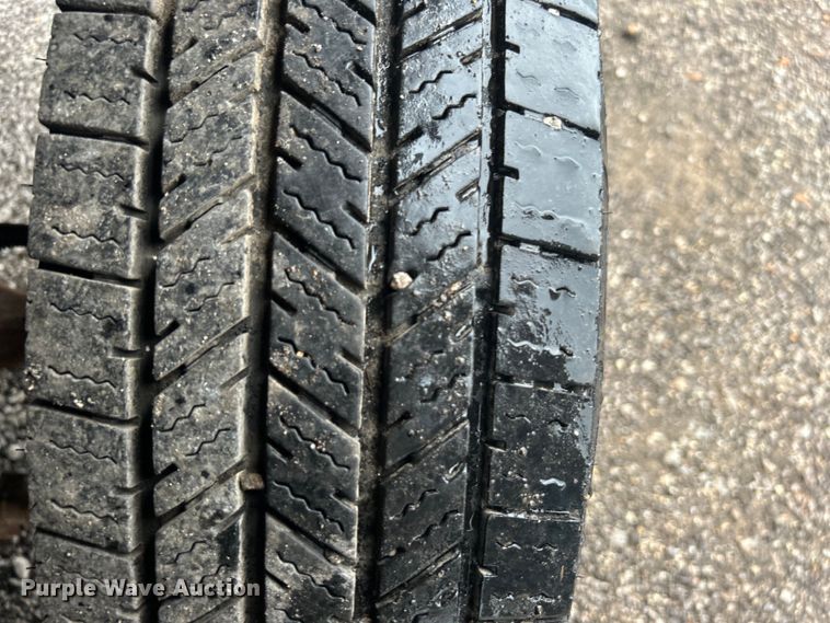 image for item EG1437 2000 Workhorse P30 delivery van