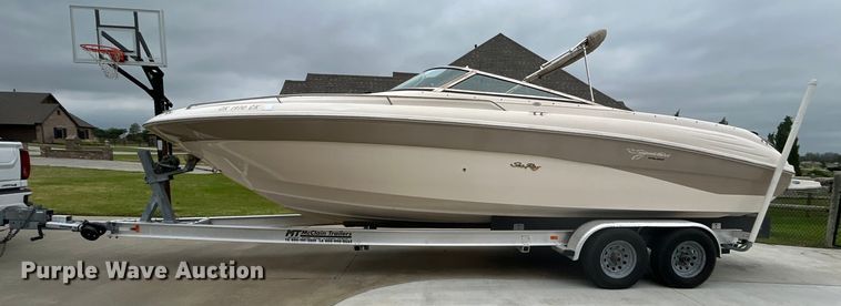 image for item EG1509 1999 Sea Ray Signature Select 260BR boat