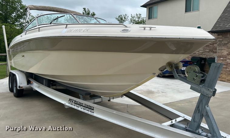 image for item EG1509 1999 Sea Ray Signature Select 260BR boat