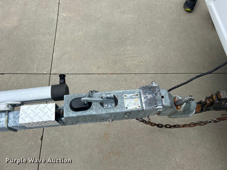 image for item EG1509 1999 Sea Ray Signature Select 260BR boat