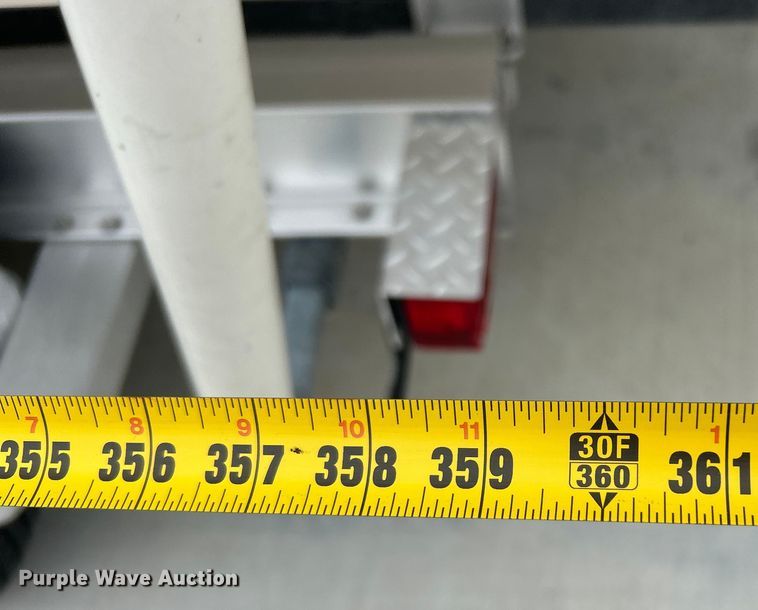 image for item EG1509 1999 Sea Ray Signature Select 260BR boat