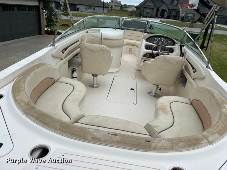 image for item EG1509 1999 Sea Ray Signature Select 260BR boat