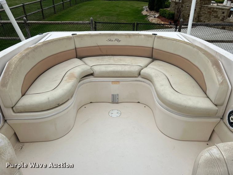 image for item EG1509 1999 Sea Ray Signature Select 260BR boat