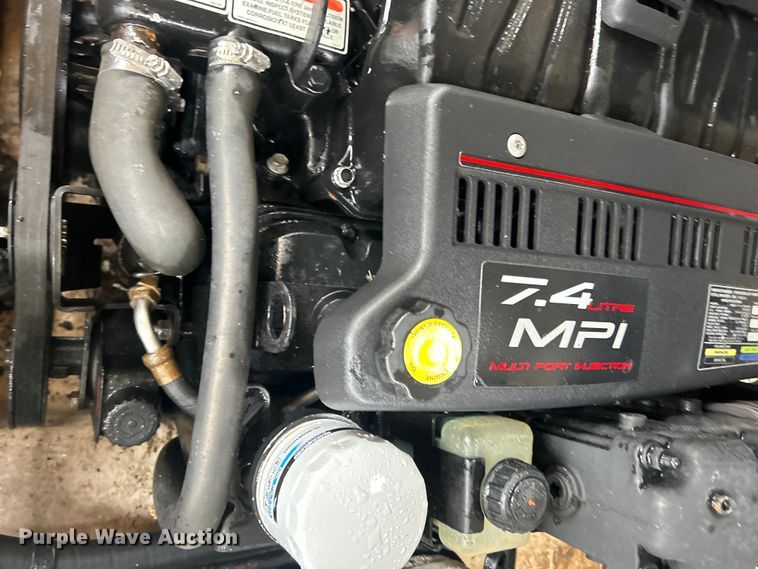 image for item EG1509 1999 Sea Ray Signature Select 260BR boat