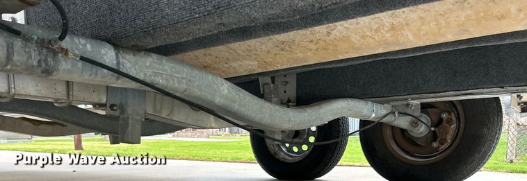 image for item EG1509 1999 Sea Ray Signature Select 260BR boat