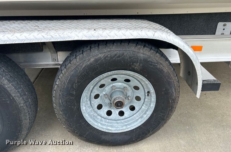 image for item EG1509 1999 Sea Ray Signature Select 260BR boat