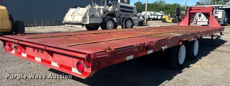 image for item EG1562 2013 Top Hat Industries  equipment trailer