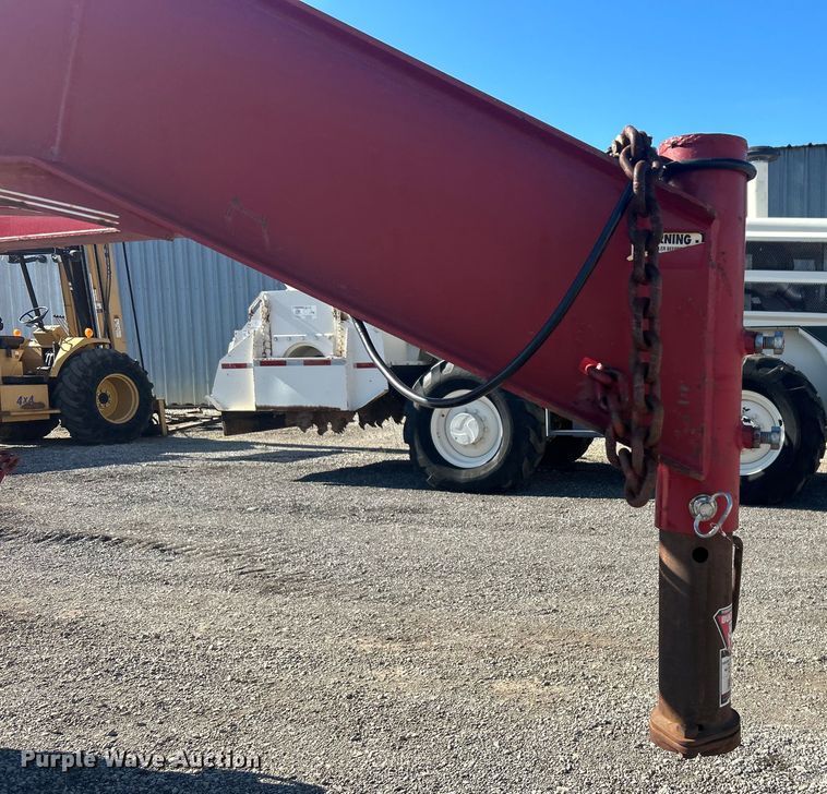 image for item EG1562 2013 Top Hat Industries  equipment trailer