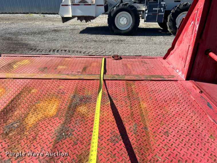 image for item EG1562 2013 Top Hat Industries  equipment trailer