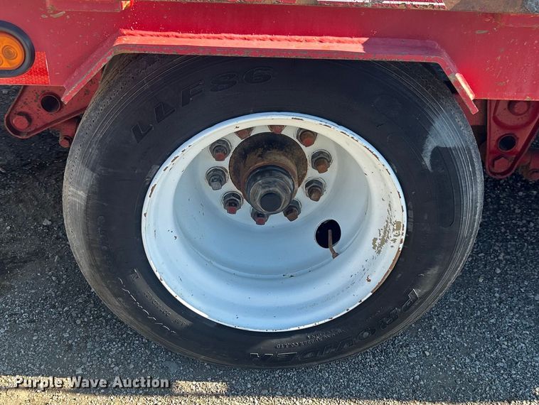 image for item EG1562 2013 Top Hat Industries  equipment trailer