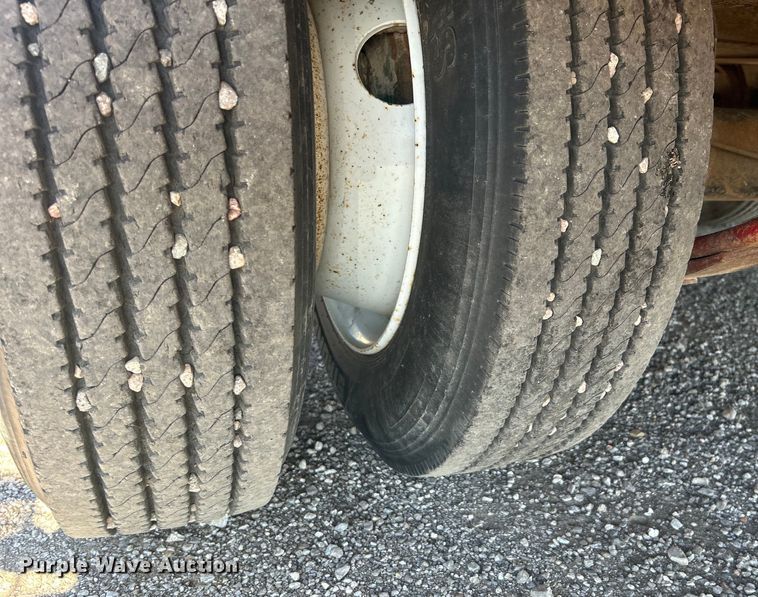 image for item EG1562 2013 Top Hat Industries  equipment trailer