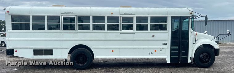 image for item EG1589 2006 International  CE300 school bus