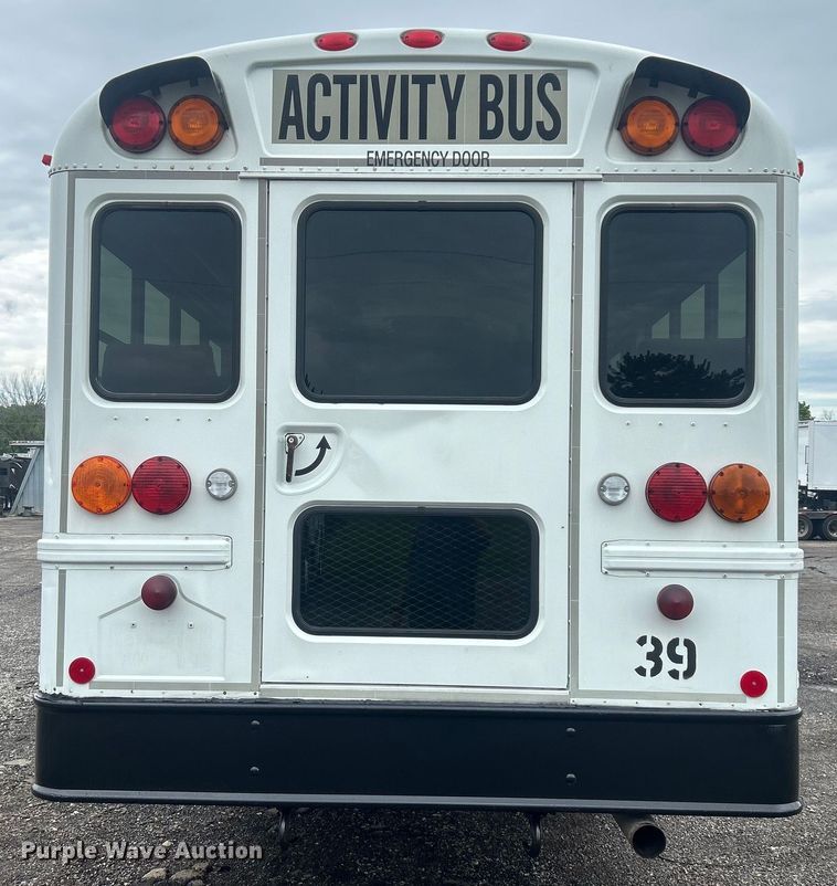 image for item EG1589 2006 International  CE300 school bus