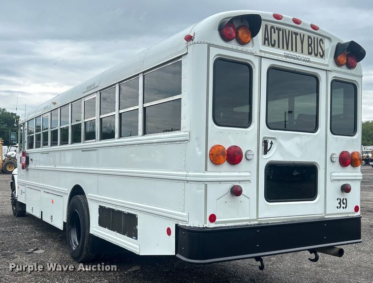 image for item EG1589 2006 International  CE300 school bus