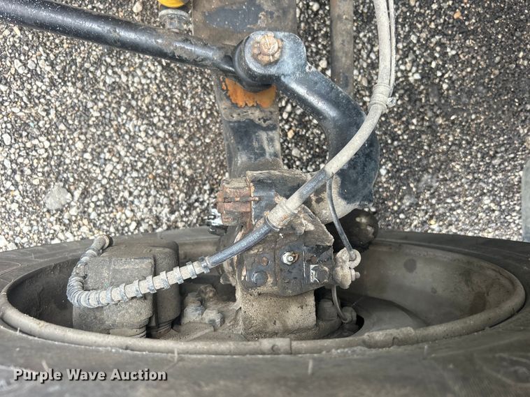 image for item EG1589 2006 International  CE300 school bus