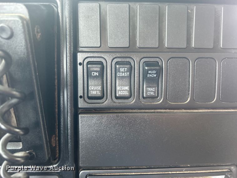 image for item EG1589 2006 International  CE300 school bus