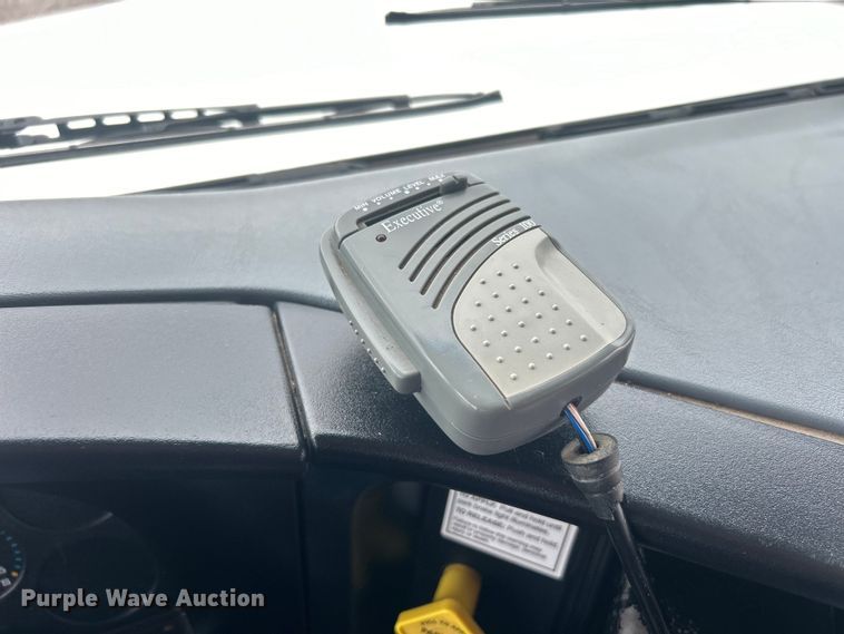 image for item EG1589 2006 International  CE300 school bus