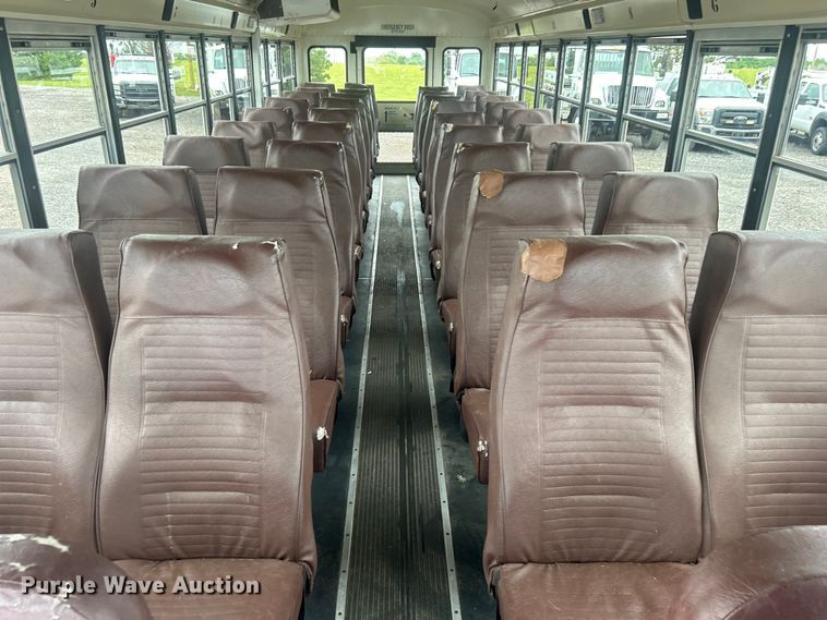 image for item EG1589 2006 International  CE300 school bus