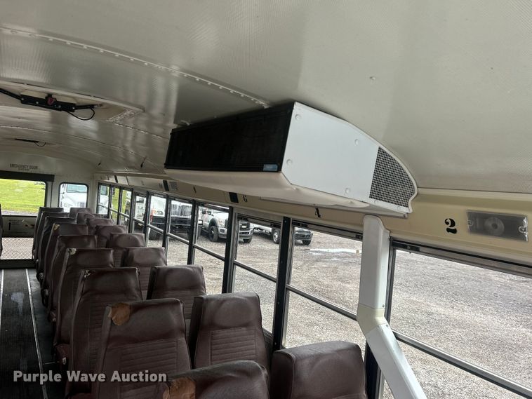 image for item EG1589 2006 International  CE300 school bus