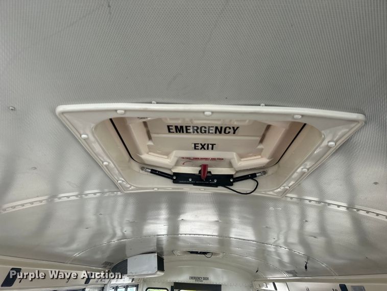 image for item EG1589 2006 International  CE300 school bus