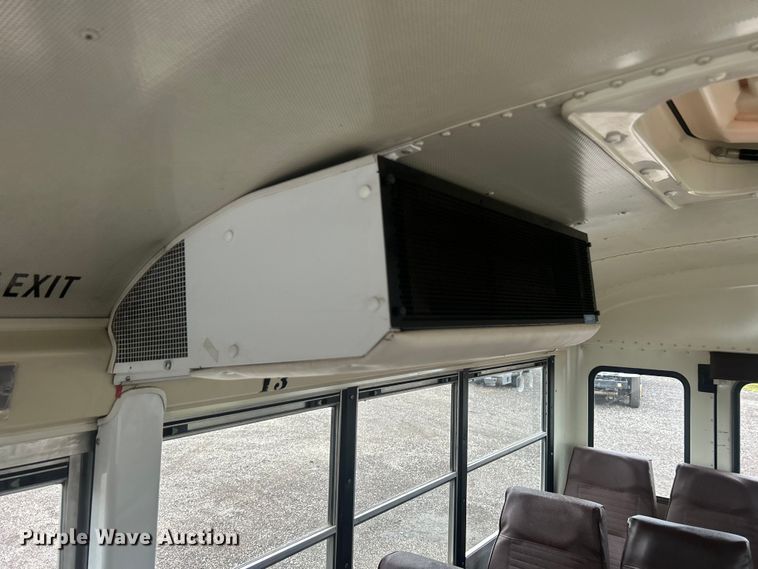 image for item EG1589 2006 International  CE300 school bus
