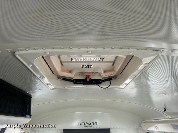 image for item EG1589 2006 International  CE300 school bus