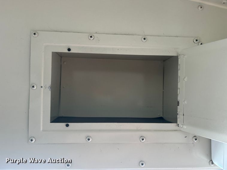 image for item EG1589 2006 International  CE300 school bus