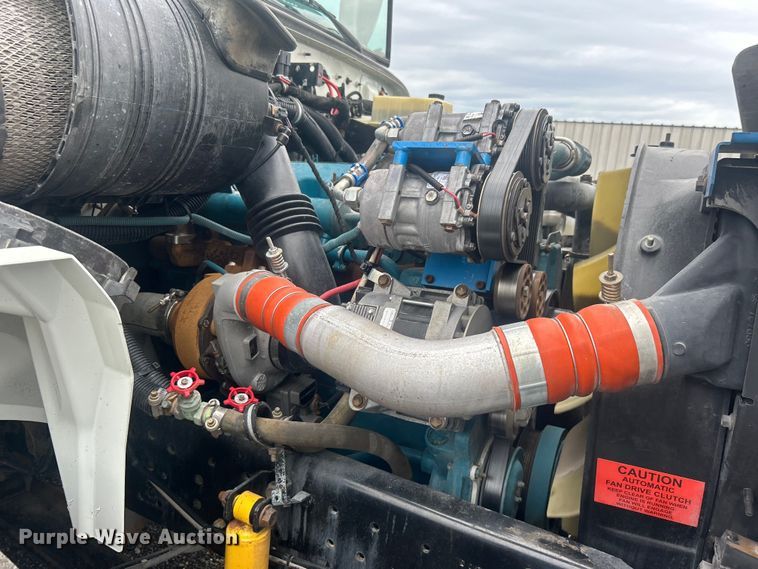 image for item EG1589 2006 International  CE300 school bus