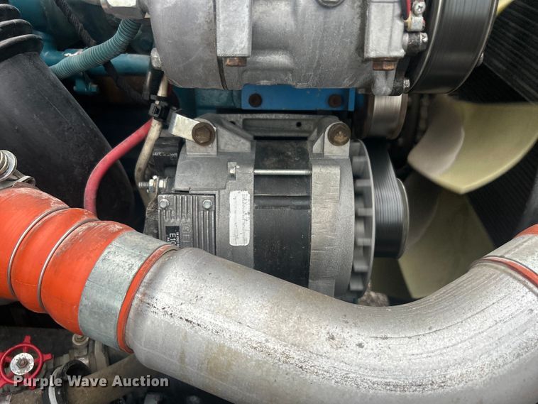 image for item EG1589 2006 International  CE300 school bus