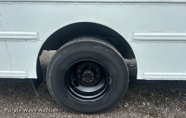 image for item EG1589 2006 International  CE300 school bus