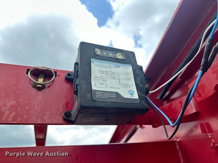 image for item EG1623 2014 TopHat  OTWG26X8.5-22.5E-F equipment trailer