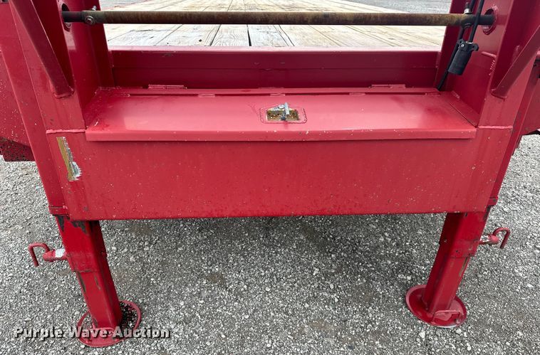 image for item EG1623 2014 TopHat  OTWG26X8.5-22.5E-F equipment trailer