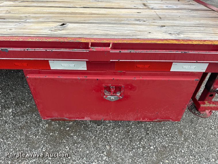 image for item EG1623 2014 TopHat  OTWG26X8.5-22.5E-F equipment trailer