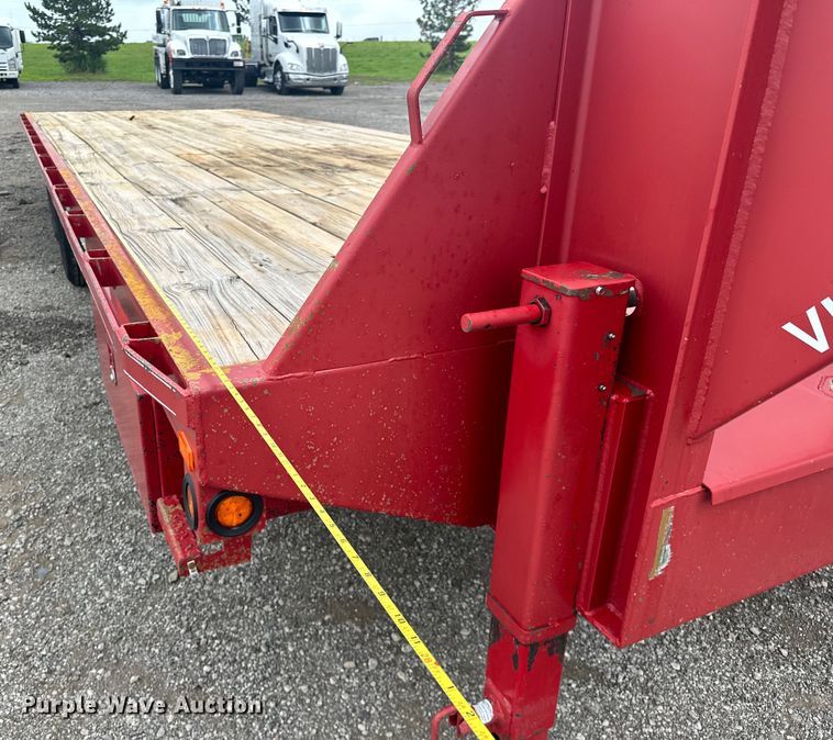 image for item EG1623 2014 TopHat  OTWG26X8.5-22.5E-F equipment trailer