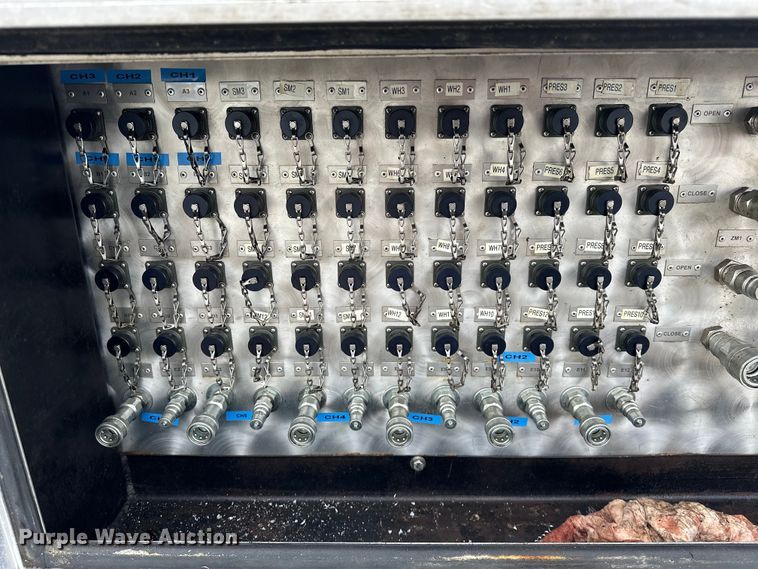 image for item EG1624 2008 Pace  CS716TA2 inspection trailer