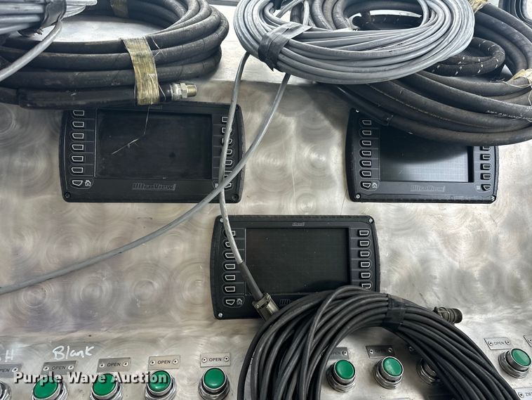 image for item EG1624 2008 Pace  CS716TA2 inspection trailer