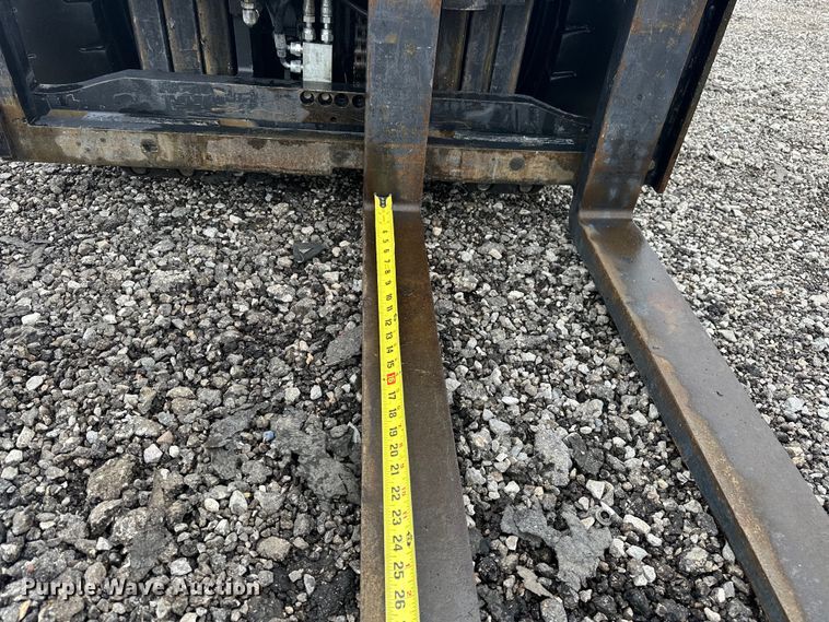 image for item EG1631 2004 Daewoo G25E-3 forklift