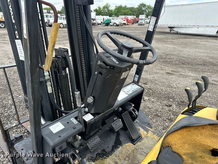 image for item EG1631 2004 Daewoo G25E-3 forklift