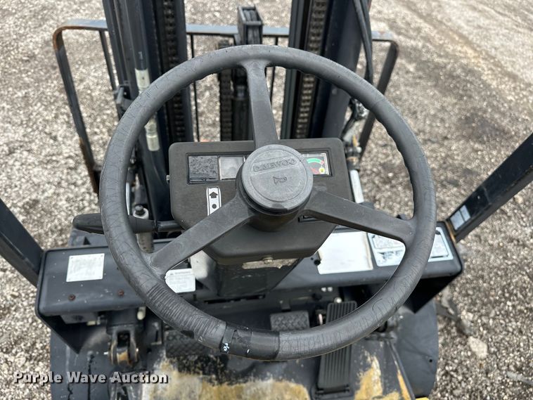 image for item EG1631 2004 Daewoo G25E-3 forklift